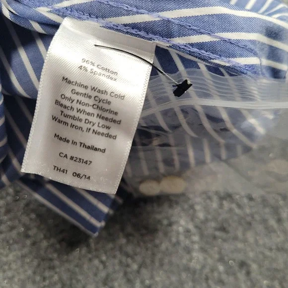 Talbots Shirt Womens 6P Blue White Stripe Button Front Wrinkle Resistant Petites - Picture 9 of 10